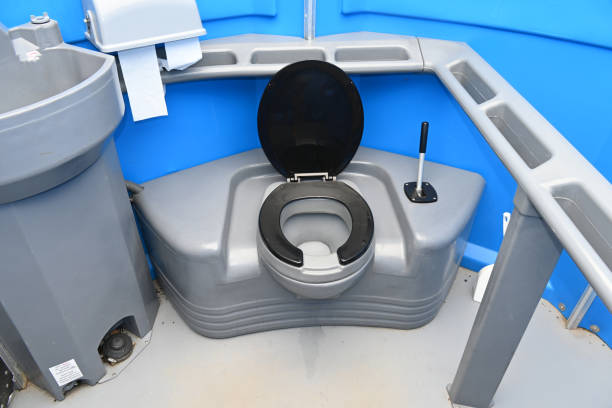 Professional porta potty rental in Raymond, WA
